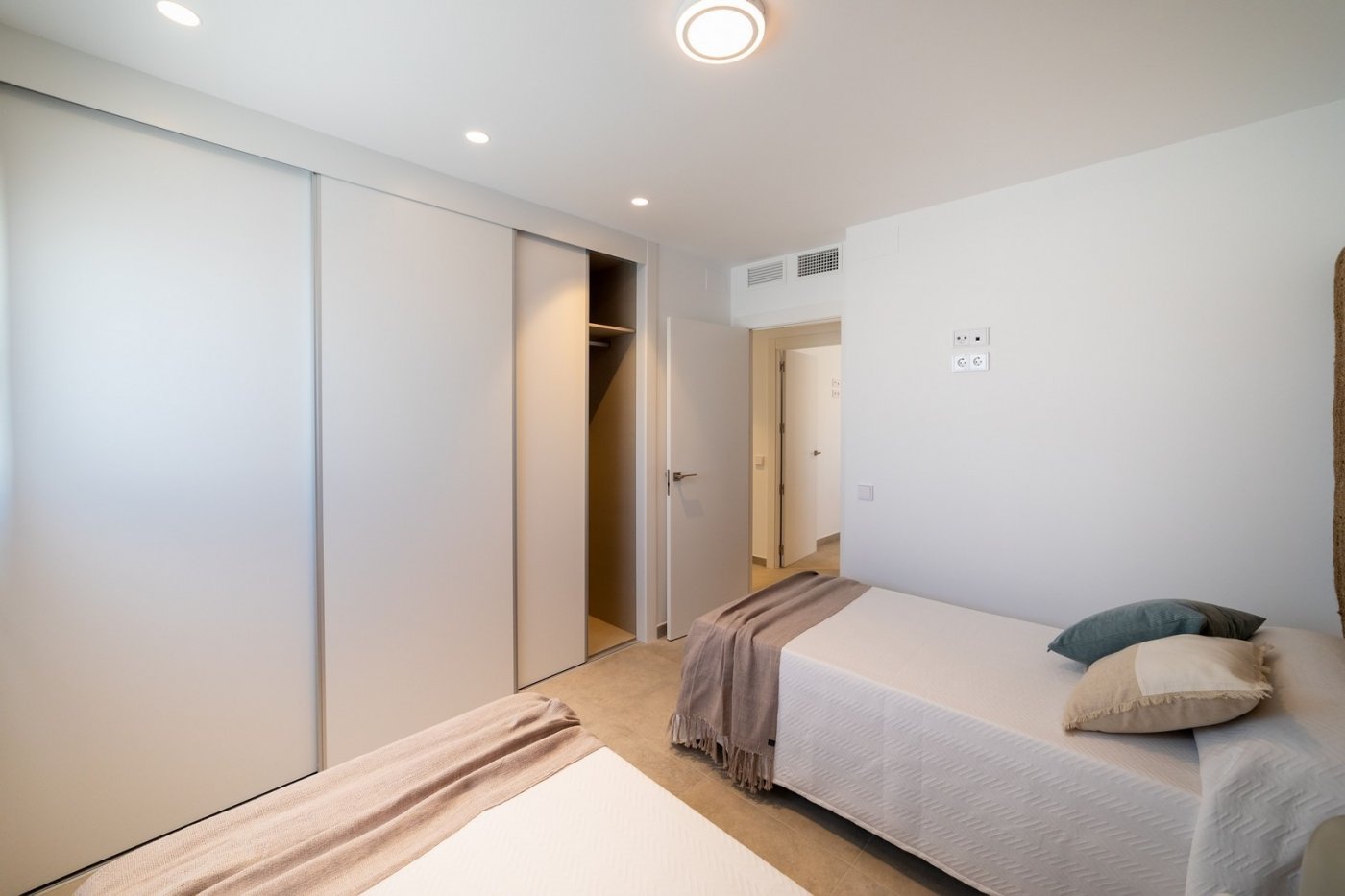 For sale - 3 Bedroom 2 Bathroom Apartment in Santa Pola - Gran Alacant  - Alicante