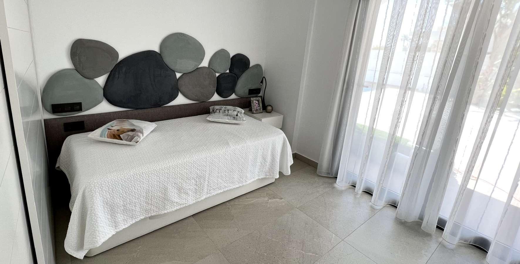 For sale - 3 Bedroom 2 Bathroom Villa in Rojales - Ciudad Quesada  - Alicante