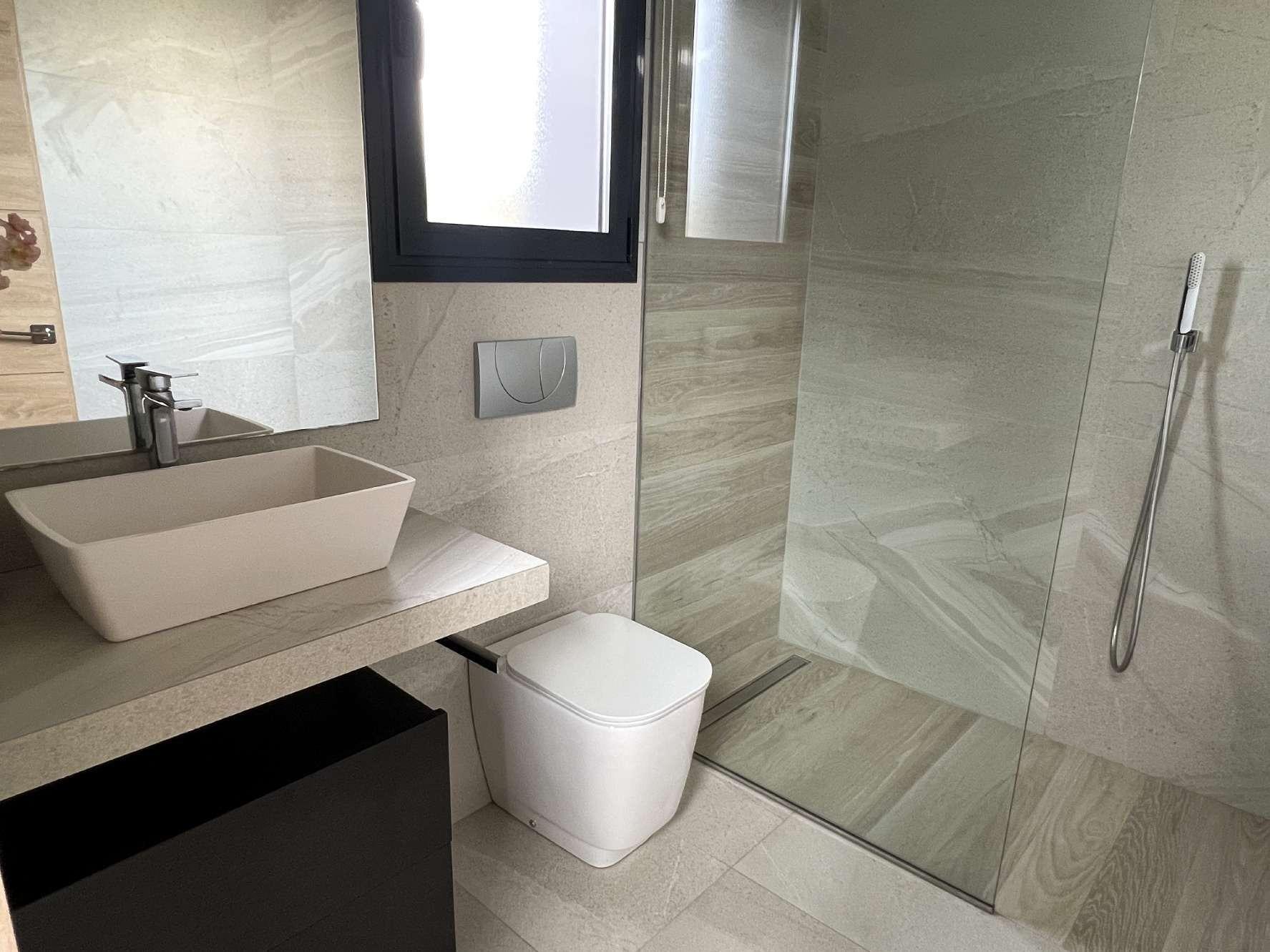 For sale - 3 Bedroom 2 Bathroom Villa in Rojales - Ciudad Quesada  - Alicante