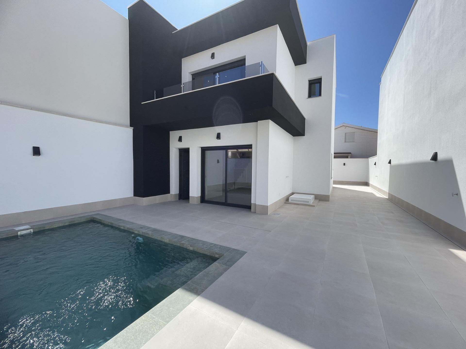 For sale - 3 Bedroom 3 Bathroom Villa in Almoradi - Heredades  - Alicante