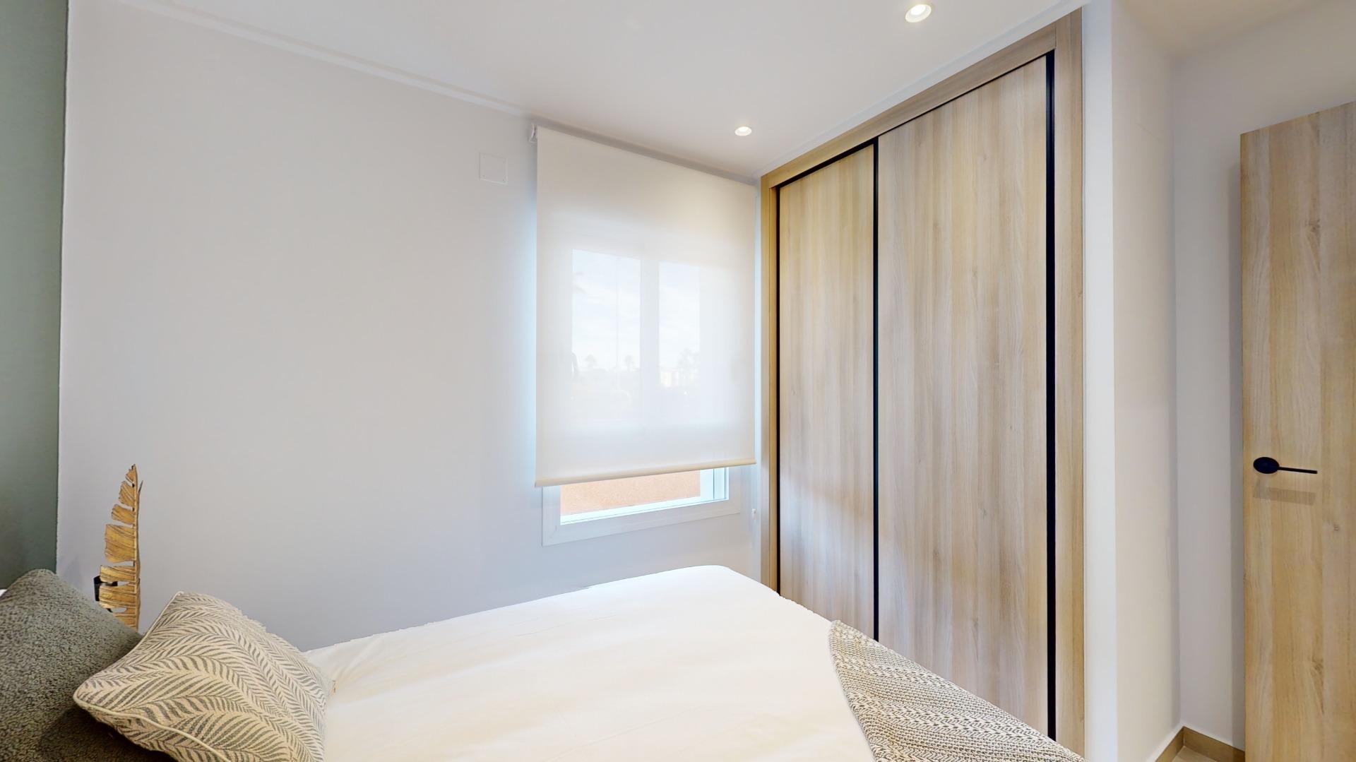 For sale - 3 Bedroom 2 Bathroom Apartment in Guardamar del Segura - El Raso  - Alicante