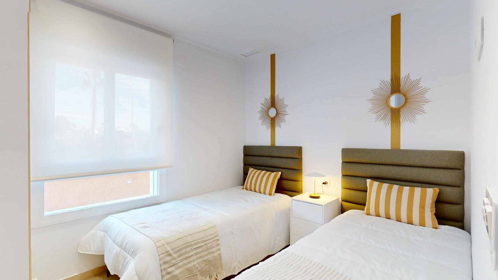 For sale - 3 Bedroom 2 Bathroom Apartment in Guardamar del Segura - El Raso  - Alicante