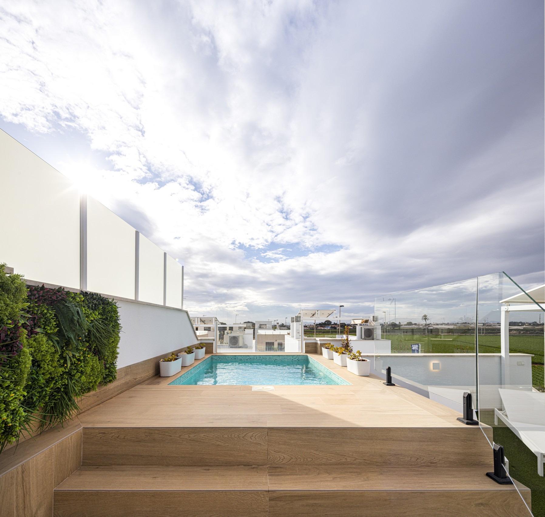 For sale - 2 Bedroom 2 Bathroom Bungalow in Pilar de La Horadada - Torre De La Horadada  - Alicante