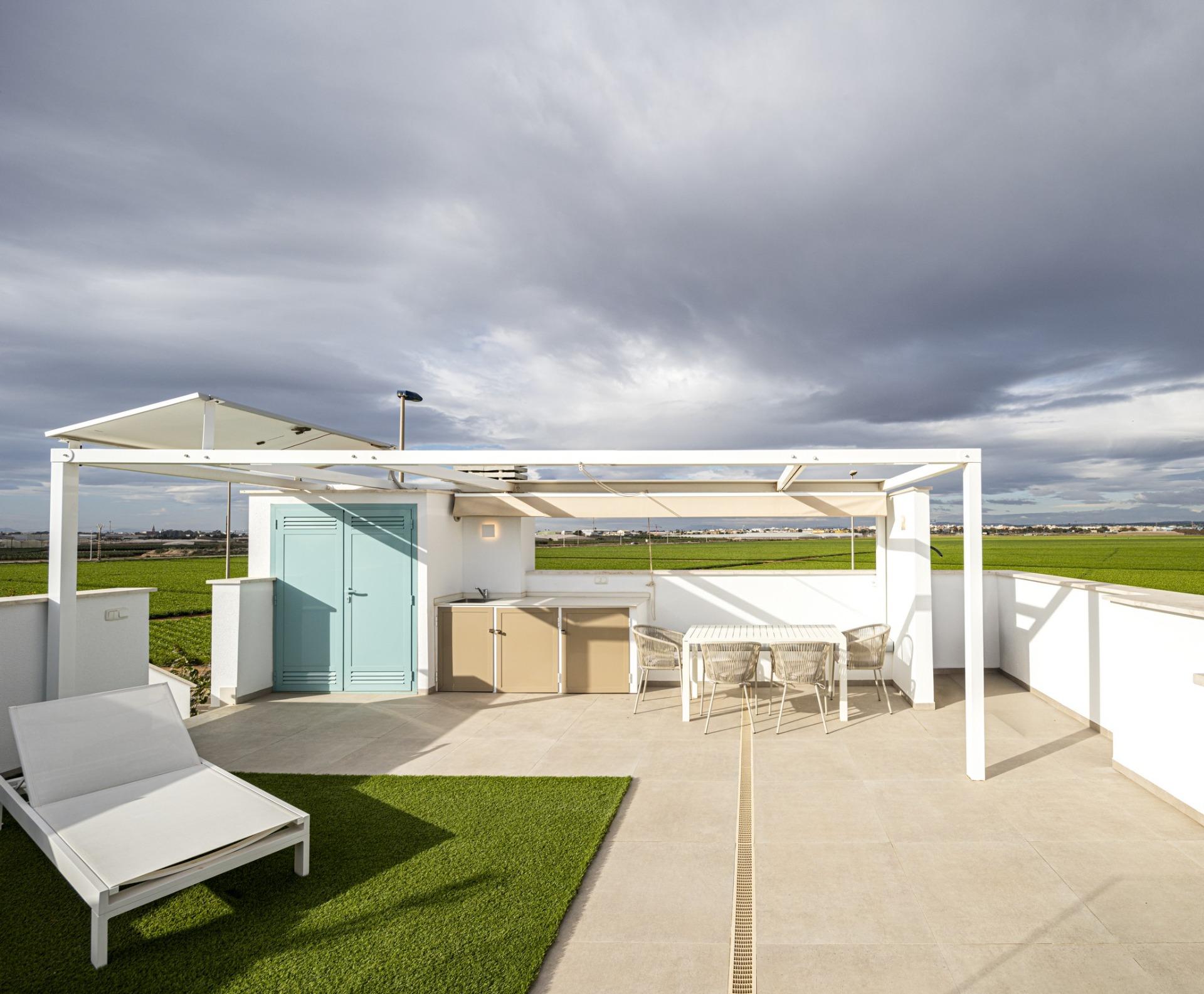 For sale - 2 Bedroom 2 Bathroom Bungalow in Pilar de La Horadada - Torre De La Horadada  - Alicante