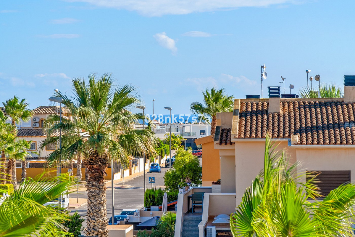 For sale - 3 Bedroom 2 Bathroom Apartment - Duplex in Orihuela - Lomas de Cabo Roig  - Alicante