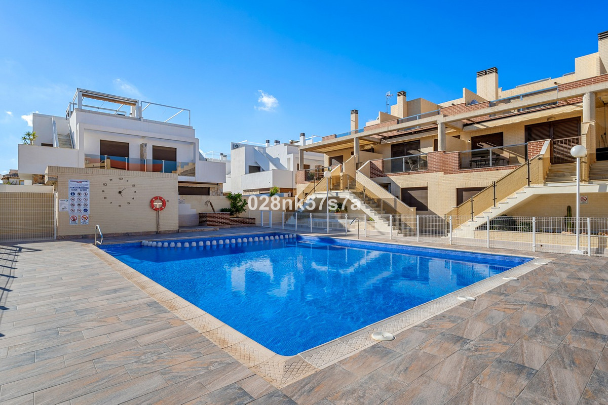 For sale - 3 Bedroom 2 Bathroom Apartment - Duplex in Orihuela - Lomas de Cabo Roig  - Alicante