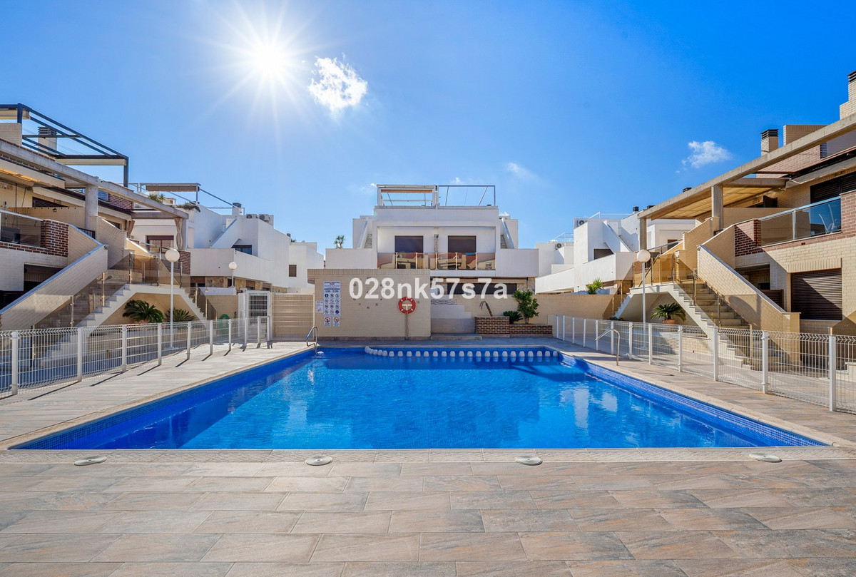 For sale - 3 Bedroom 2 Bathroom Apartment - Duplex in Orihuela - Lomas de Cabo Roig  - Alicante