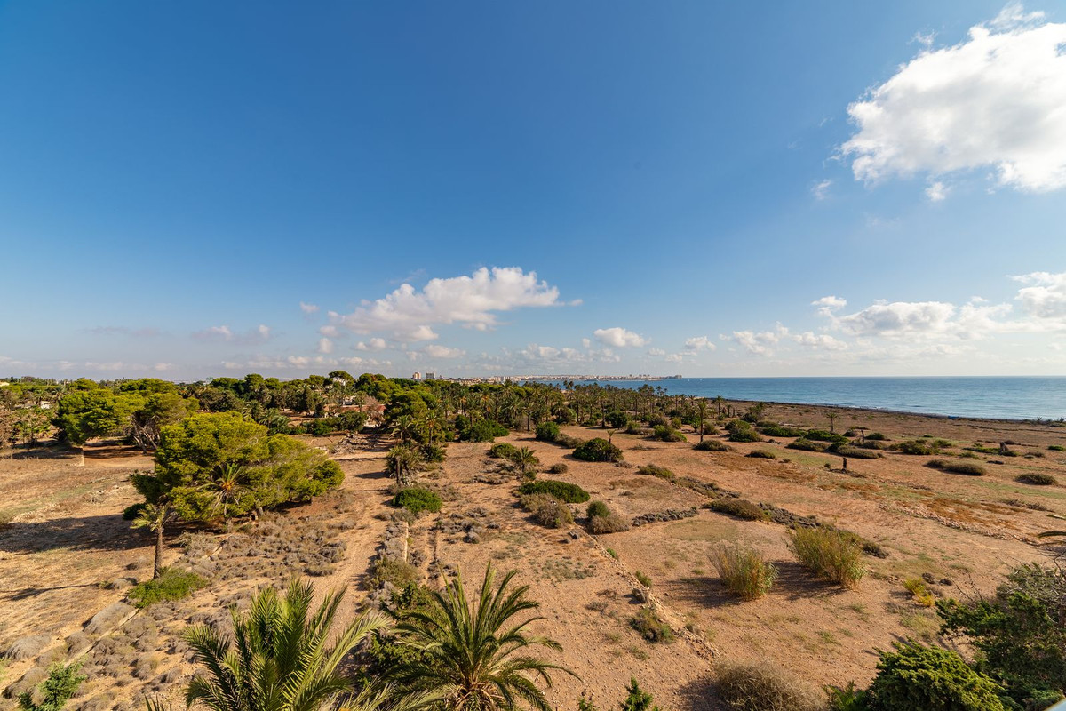 For sale - 2 Bedroom 1 Bathroom Apartment - Middle Floor Apartment in Orihuela - Punta Prima  - Alicante