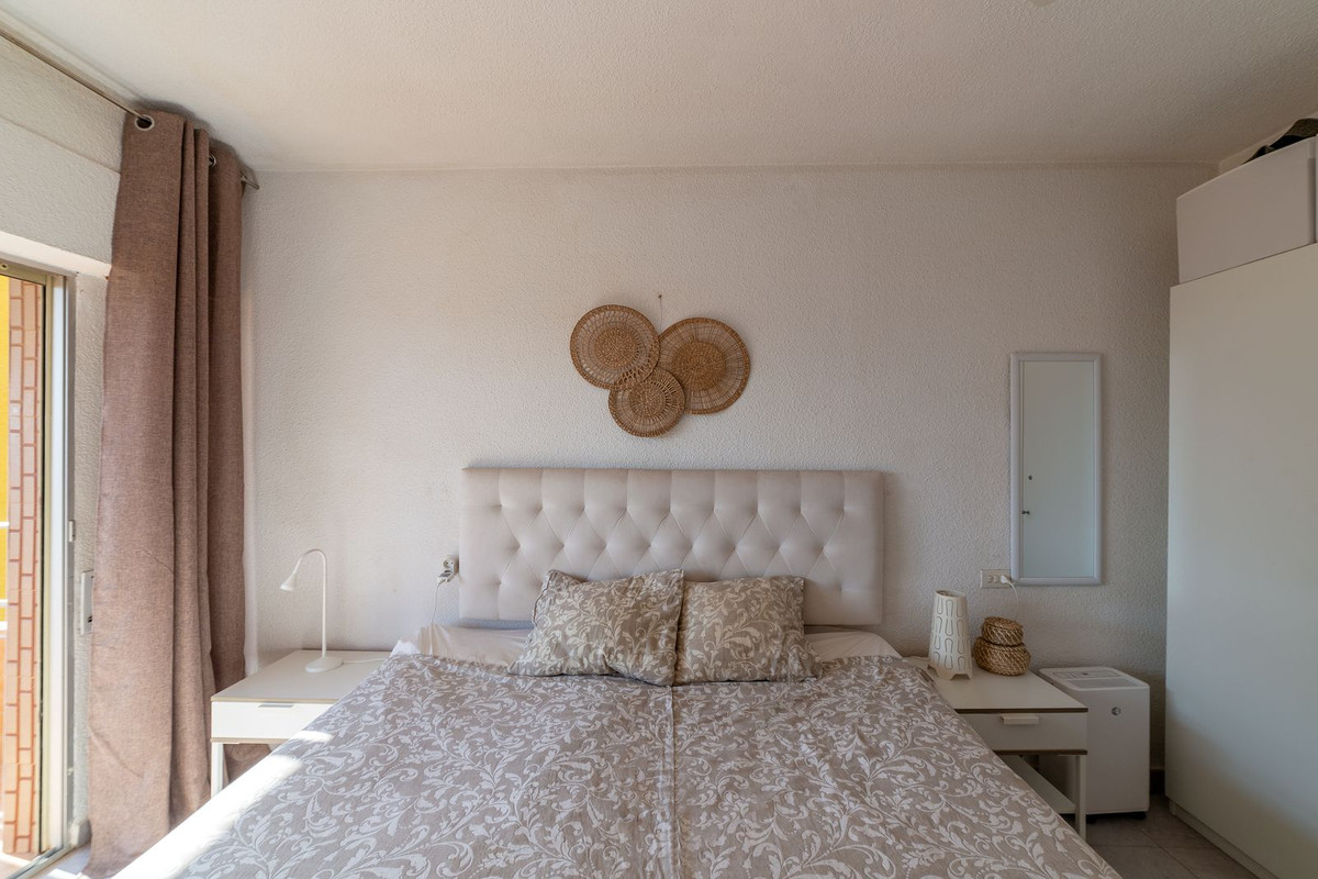 For sale - 2 Bedroom 1 Bathroom Apartment - Middle Floor Apartment in Orihuela - Punta Prima  - Alicante