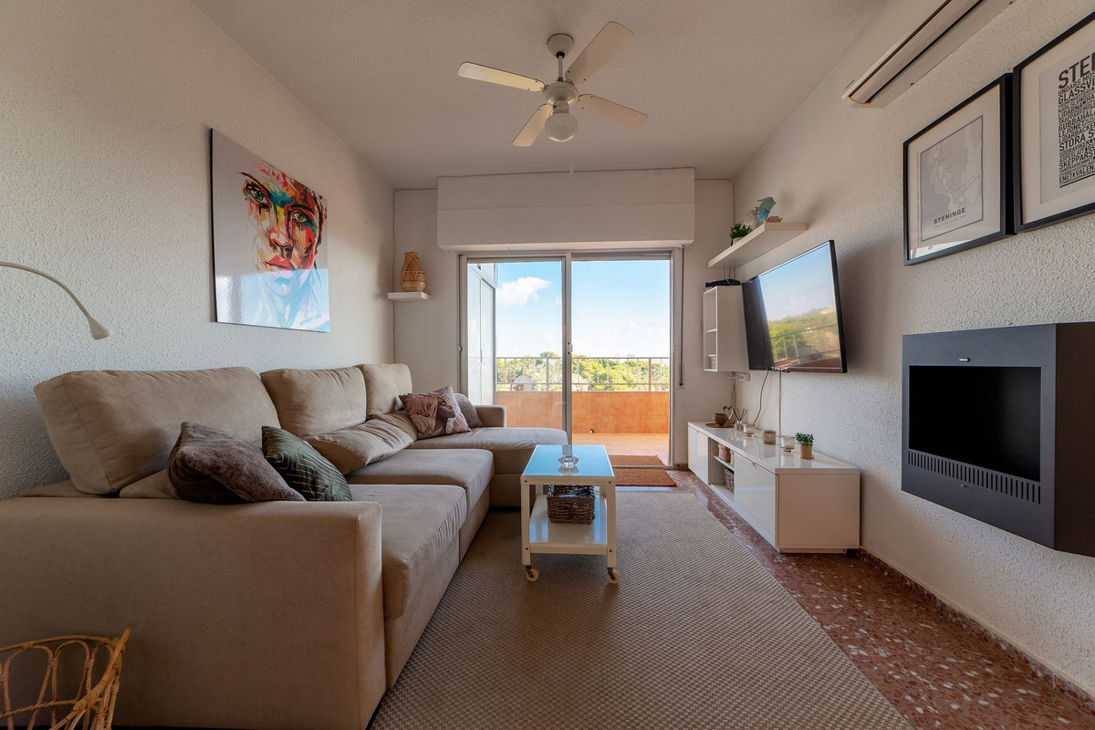 For sale - 2 Bedroom 1 Bathroom Apartment - Middle Floor Apartment in Orihuela - Punta Prima  - Alicante