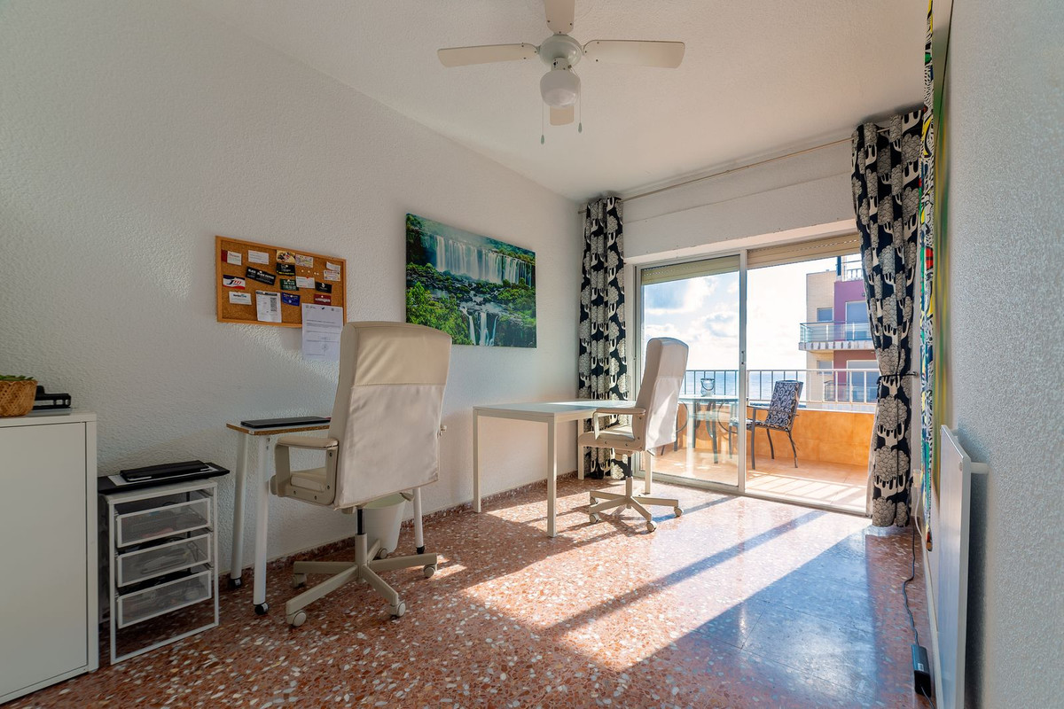 For sale - 2 Bedroom 1 Bathroom Apartment - Middle Floor Apartment in Orihuela - Punta Prima  - Alicante