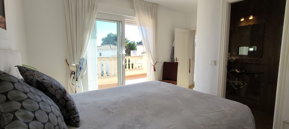 For sale - 3 Bedroom 2 Bathroom Villa in LAS RAMBLAS GOLF Villamartin - , LAS RAMBLAS GOLF, Alicante, Spain - Alicante
