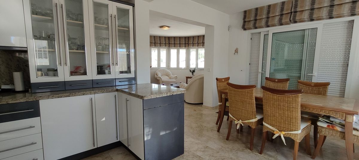 For sale - 3 Bedroom 2 Bathroom Villa in LAS RAMBLAS GOLF Villamartin - , LAS RAMBLAS GOLF, Alicante, Spain - Alicante