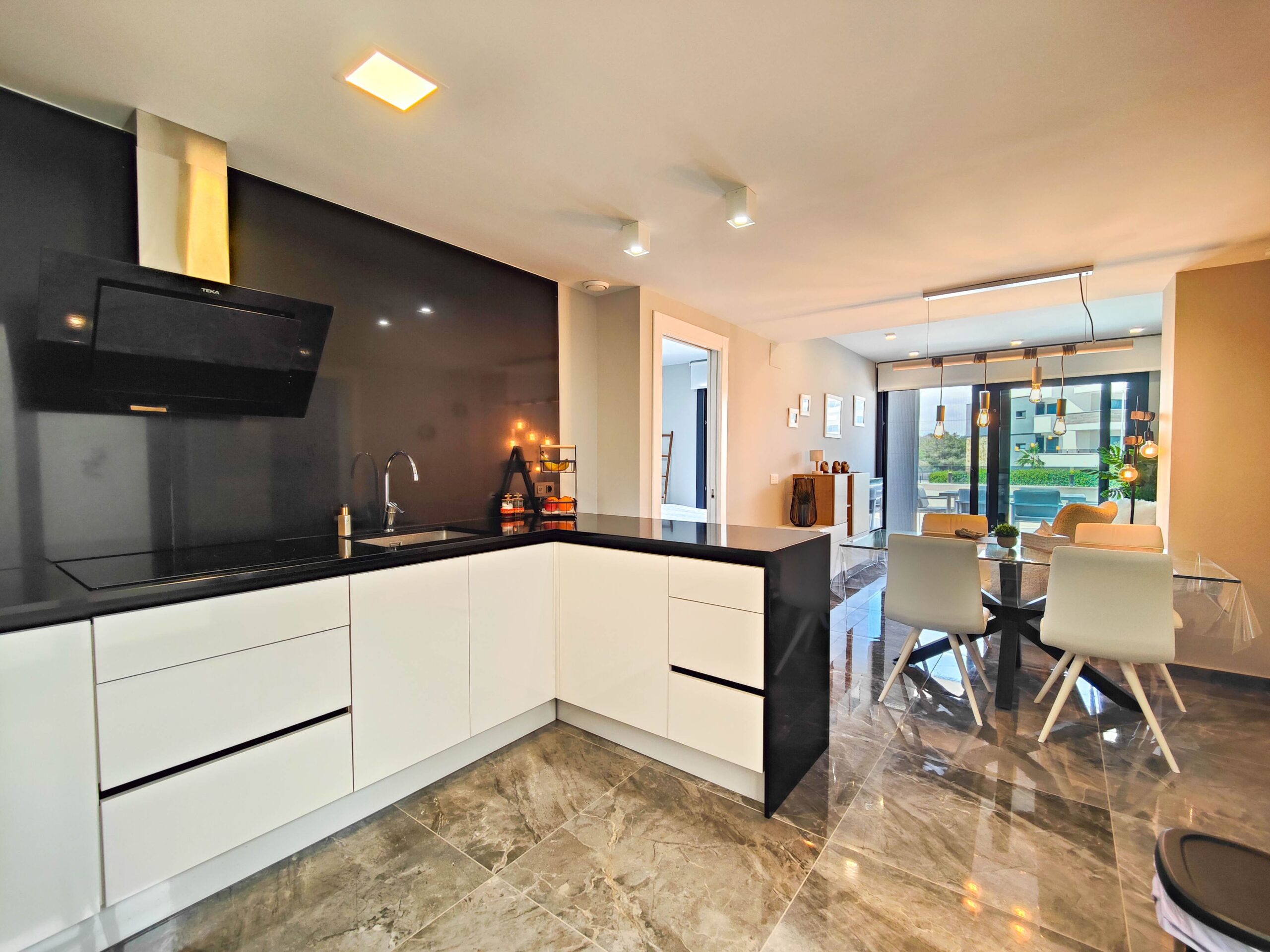 For sale - 2 Bedroom 2 Bathroom Apartment in Orihuela Costa - Costa Blanca  - Alicante