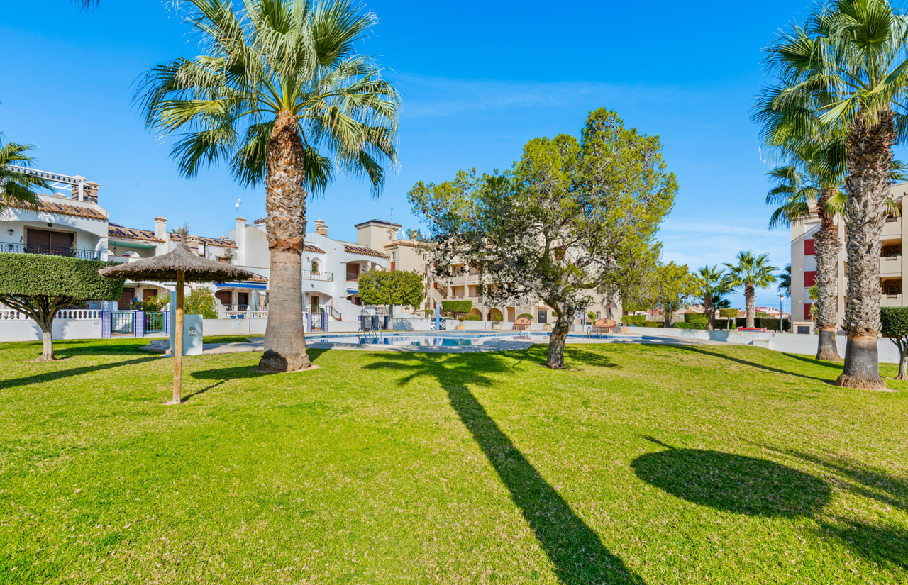 For sale - 2 Bedroom 2 Bathroom Apartment in Playa Flamenca - Costa Blanca  - Alicante