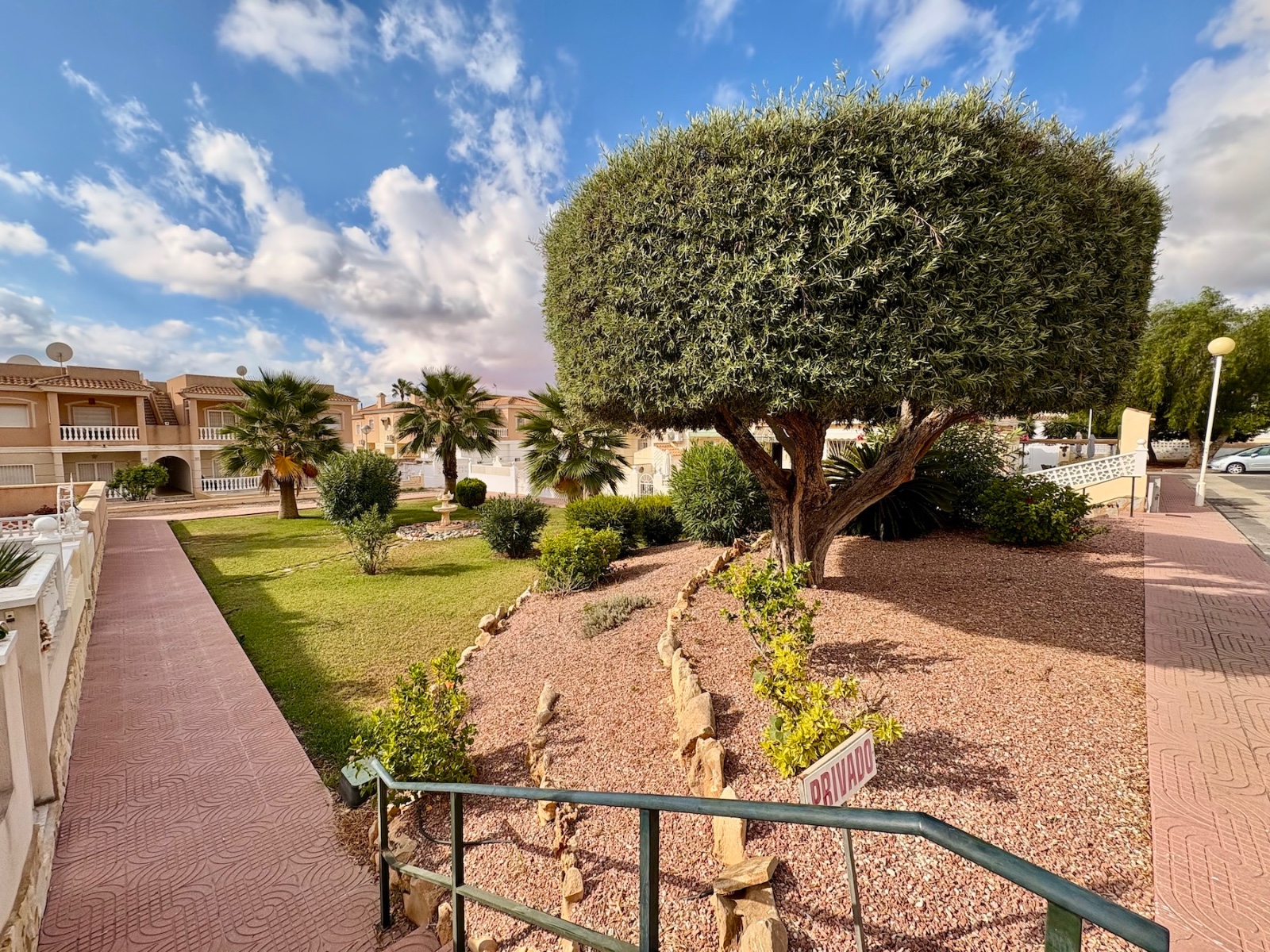For sale - 3 Bedroom 2 Bathroom Town House in Rojales - Inland  - Alicante