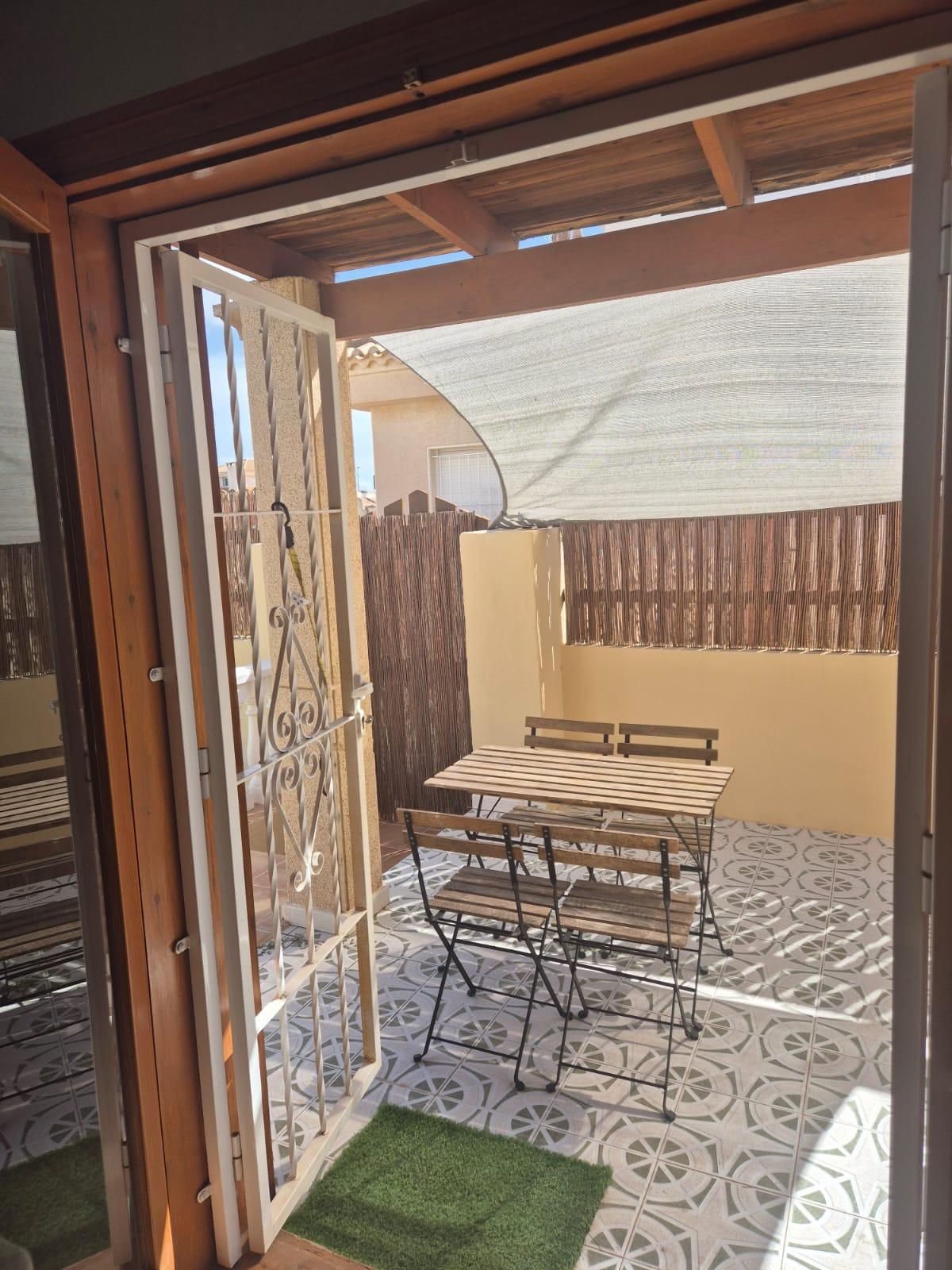 For sale - 3 Bedroom 2 Bathroom Semi Detached in Orihuela Costa - Playa Flamenca  - Alicante