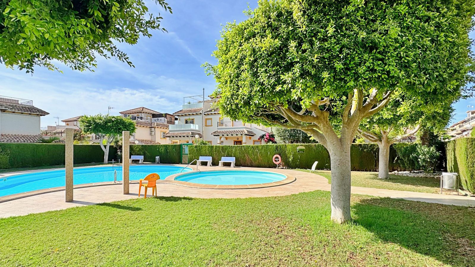 For sale - 2 Bedroom 2 Bathroom Town House in Orihuela Costa - Costa Blanca  - Alicante
