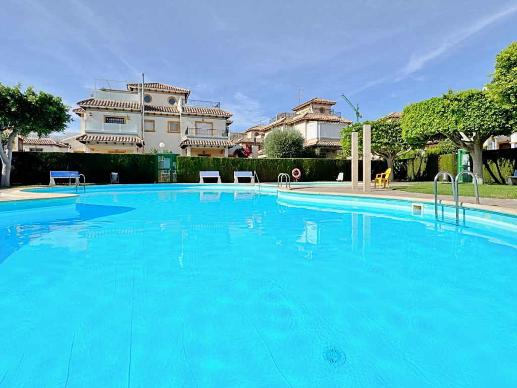 2 Bedroom 2 Bathroom Town House in Orihuela Costa