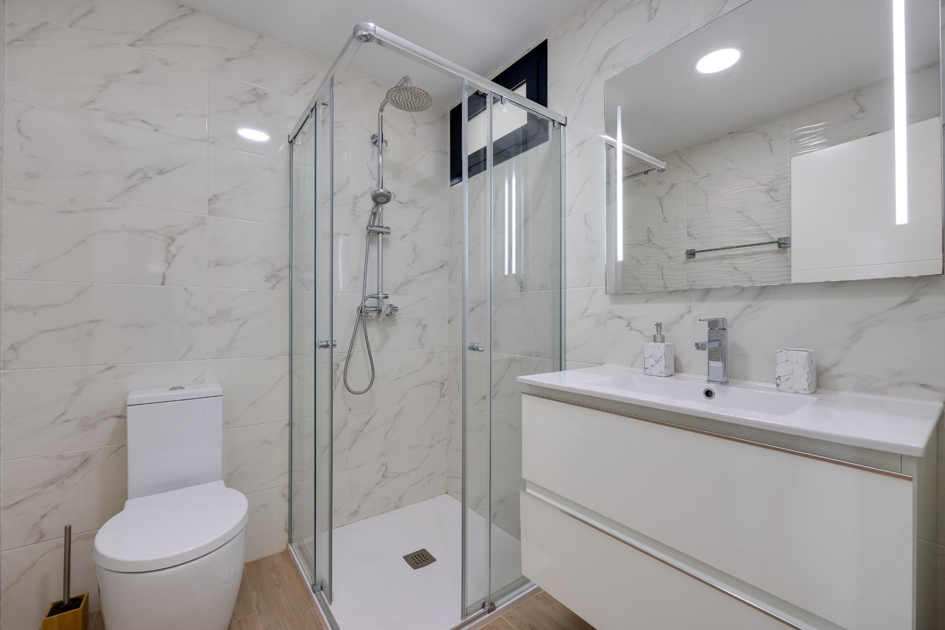 For sale - 2 Bedroom 2 Bathroom Apartment in Orihuela Costa - Villamartín-las Filipinas  - Alicante