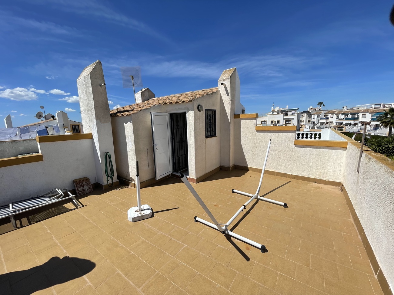 For sale - 3 Bedroom 2 Bathroom Quad House in Playa Flamenca -  - Alicante