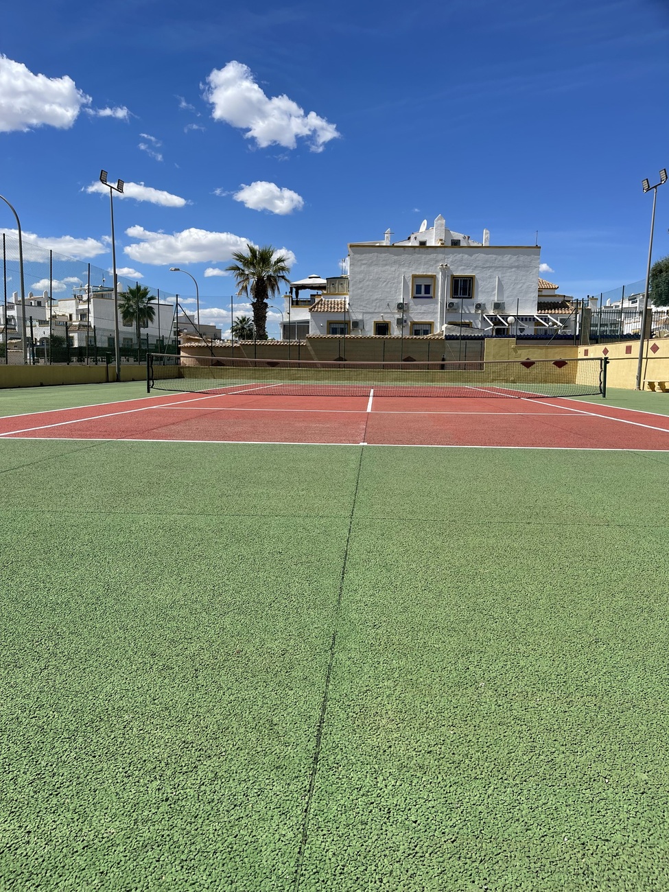 For sale - 3 Bedroom 2 Bathroom Quad House in Playa Flamenca -  - Alicante