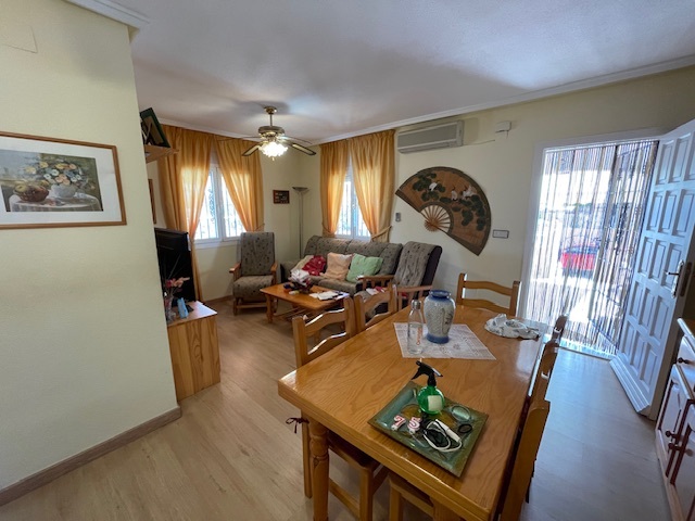 For sale - 3 Bedroom 2 Bathroom Quad House in Playa Flamenca -  - Alicante