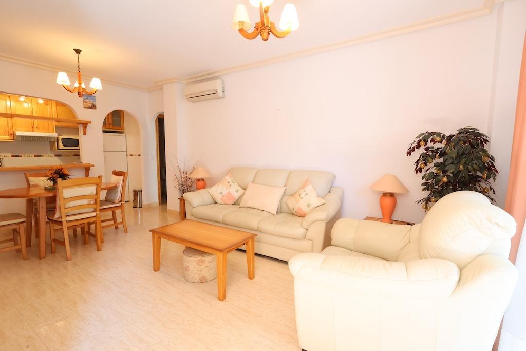 For sale - 2 Bedroom 2 Bathroom Bungalow in Orihuela Costa - Costa Blanca  - Alicante