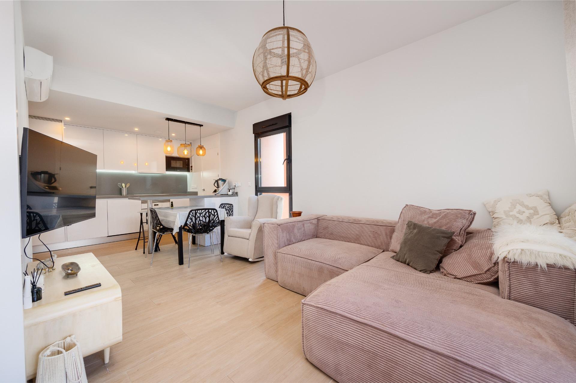 For sale - 2 Bedroom 2 Bathroom Apartment in Orihuela Costa - Villamartín-las Filipinas  - Alicante