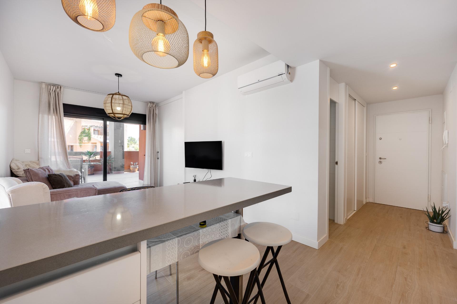 For sale - 2 Bedroom 2 Bathroom Apartment in Orihuela Costa - Villamartín-las Filipinas  - Alicante