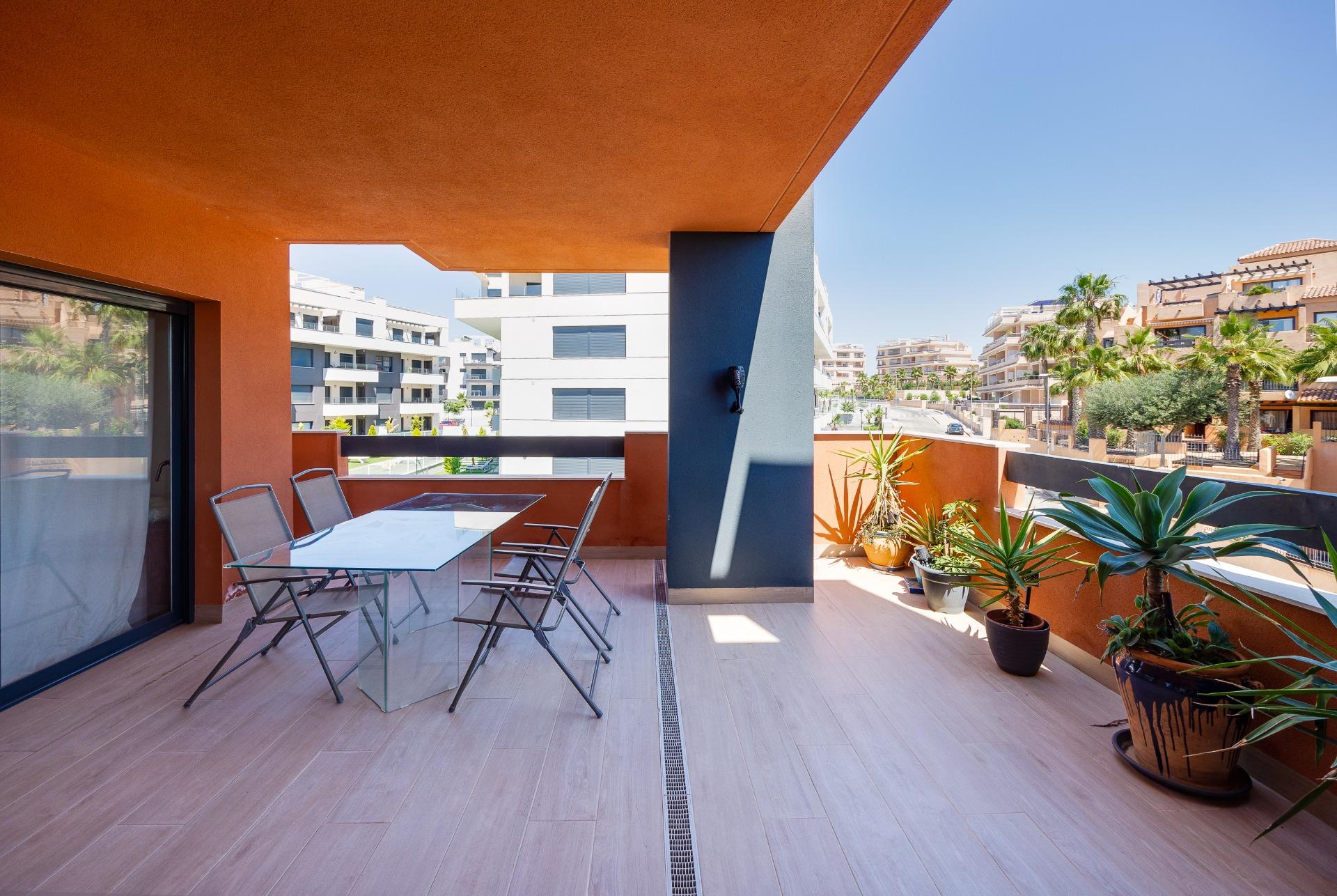 For sale - 2 Bedroom 2 Bathroom Apartment in Orihuela Costa - Villamartín-las Filipinas  - Alicante