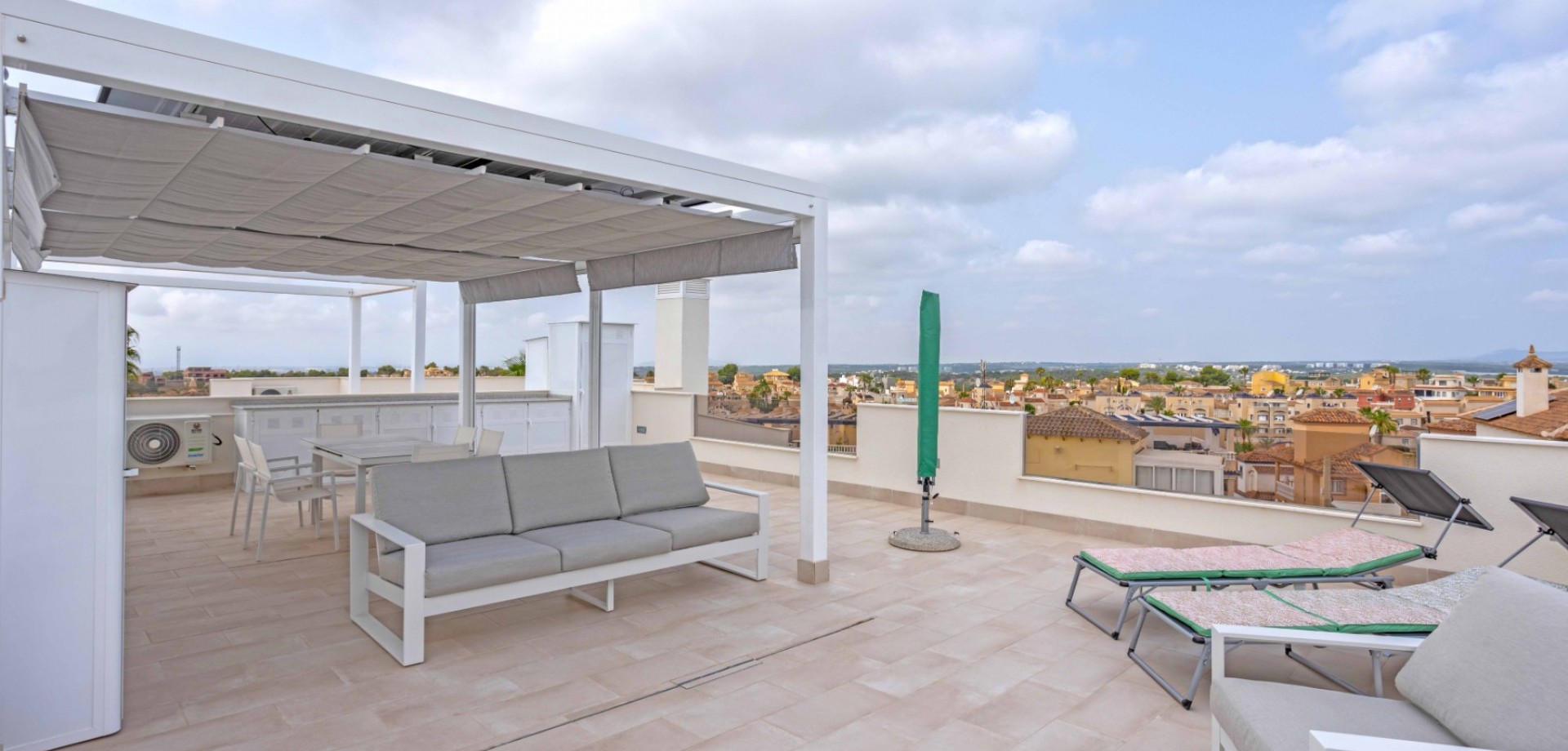 For sale - 2 Bedroom 2 Bathroom Apartment in Orihuela Costa - Costa Blanca  - Alicante
