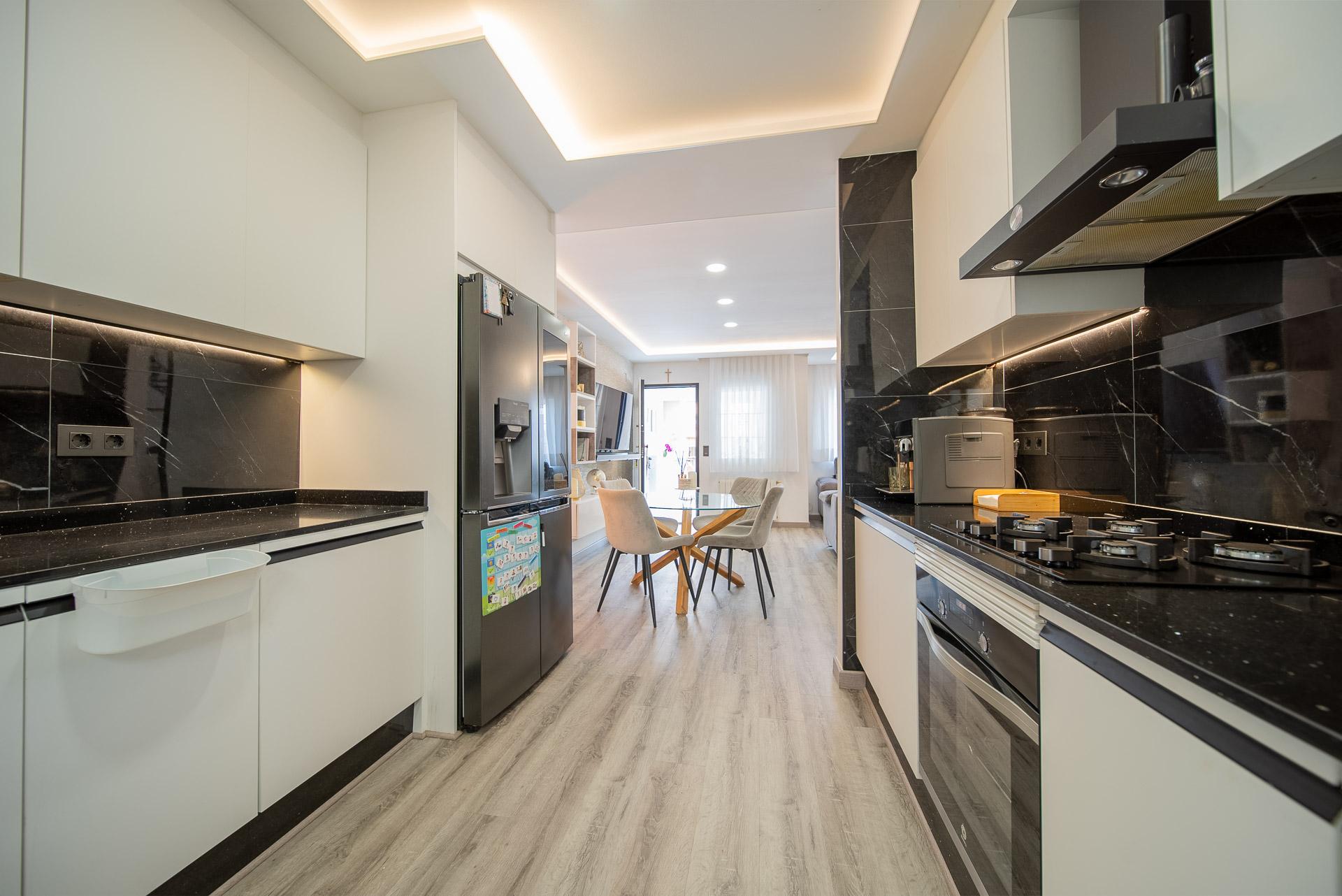 For sale - 3 Bedroom 2 Bathroom Town House in Orihuela Costa - Pau 26  - Alicante