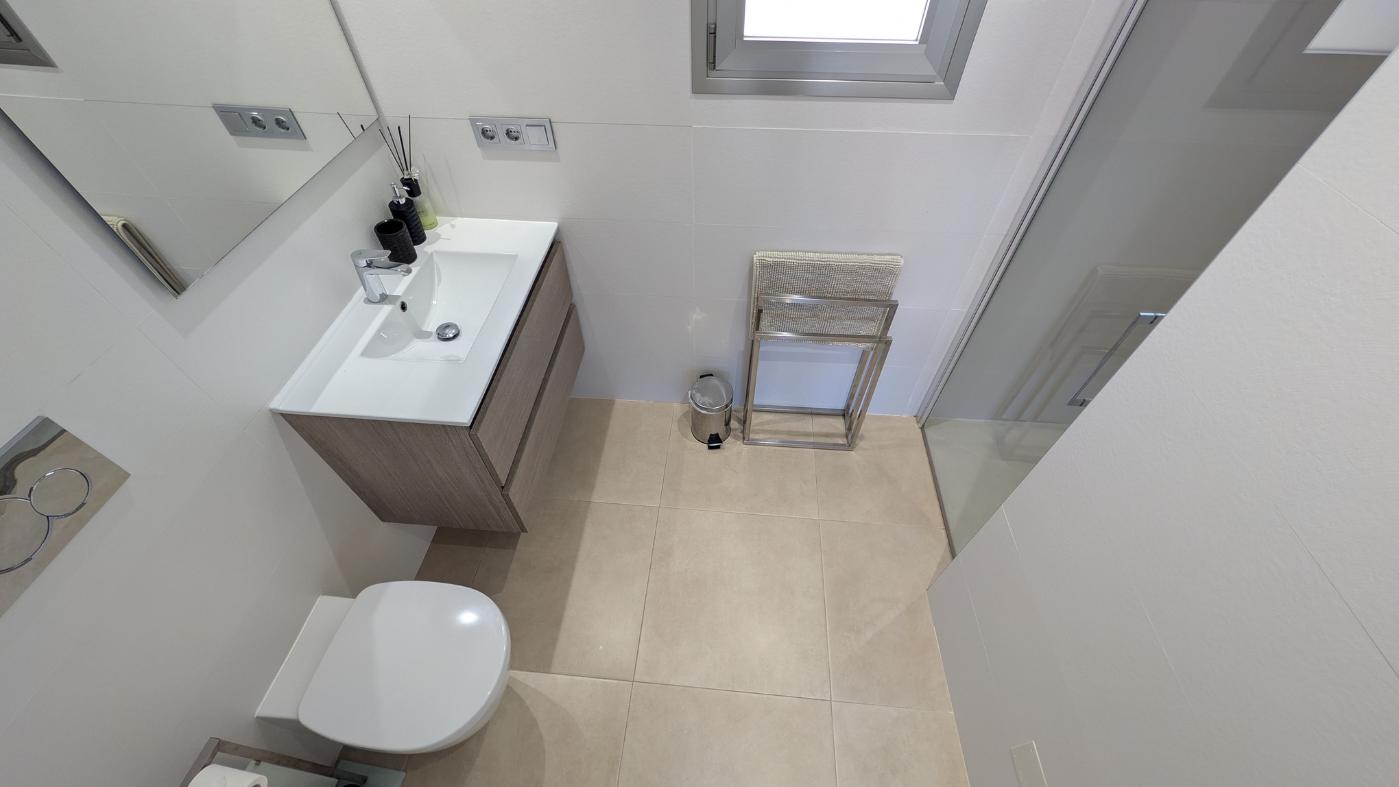 Sold - Sold! 3 Bedroom 4 Bathroom Villa in Villamartin - Pau 26, Villamartin, Alicante, Spain - Alicante