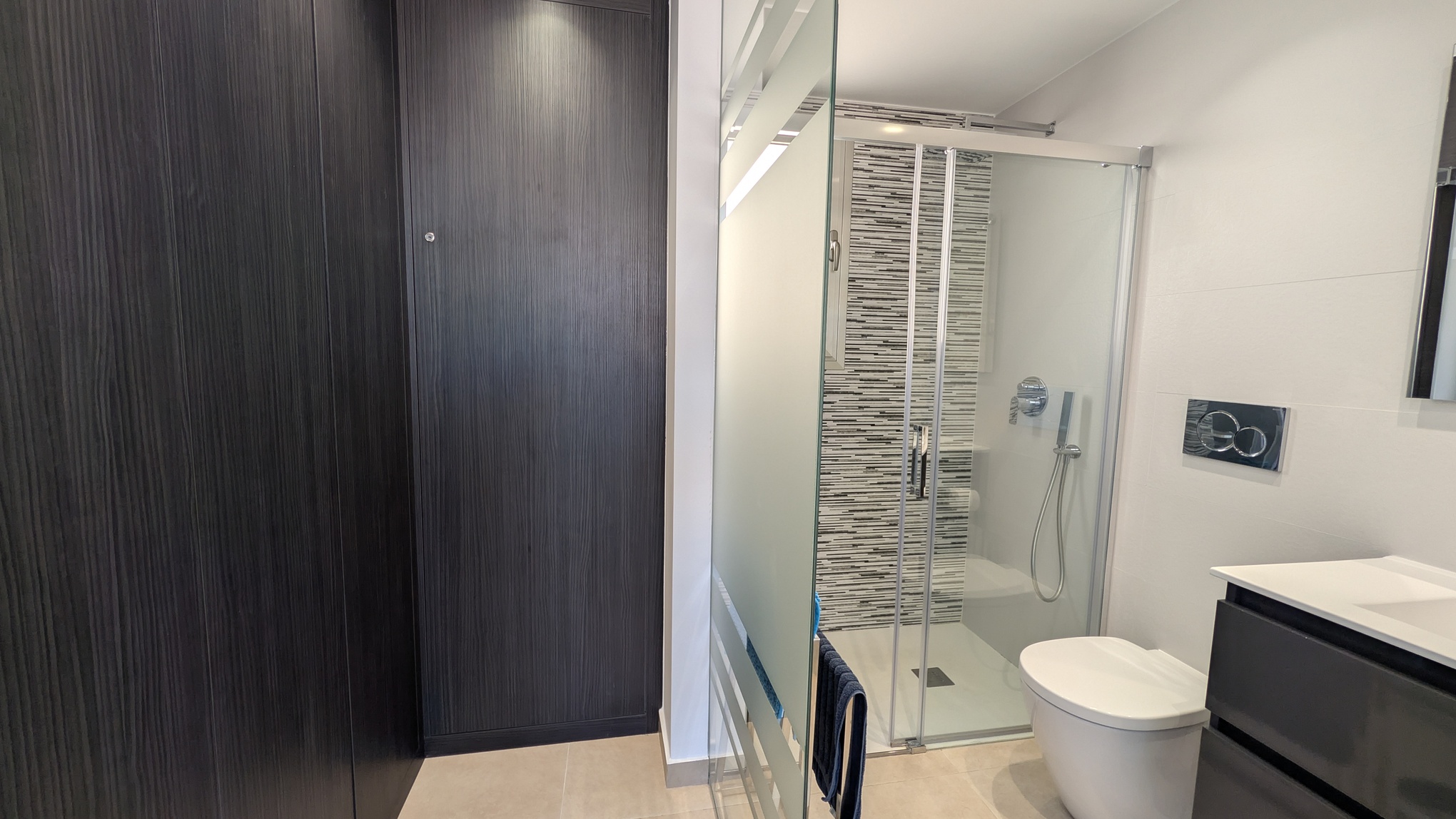 Sold - Sold! 3 Bedroom 4 Bathroom Villa in Villamartin - Pau 26, Villamartin, Alicante, Spain - Alicante