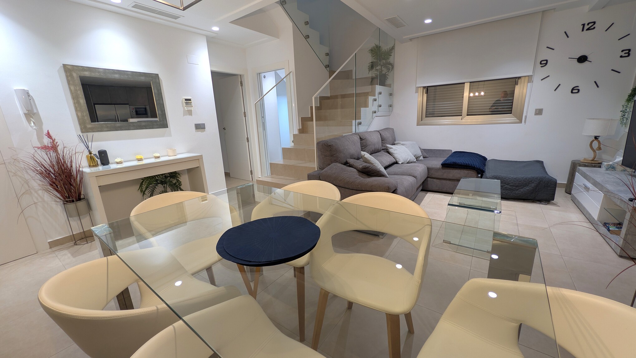 Sold - Sold! 3 Bedroom 4 Bathroom Villa in Villamartin - Pau 26, Villamartin, Alicante, Spain - Alicante