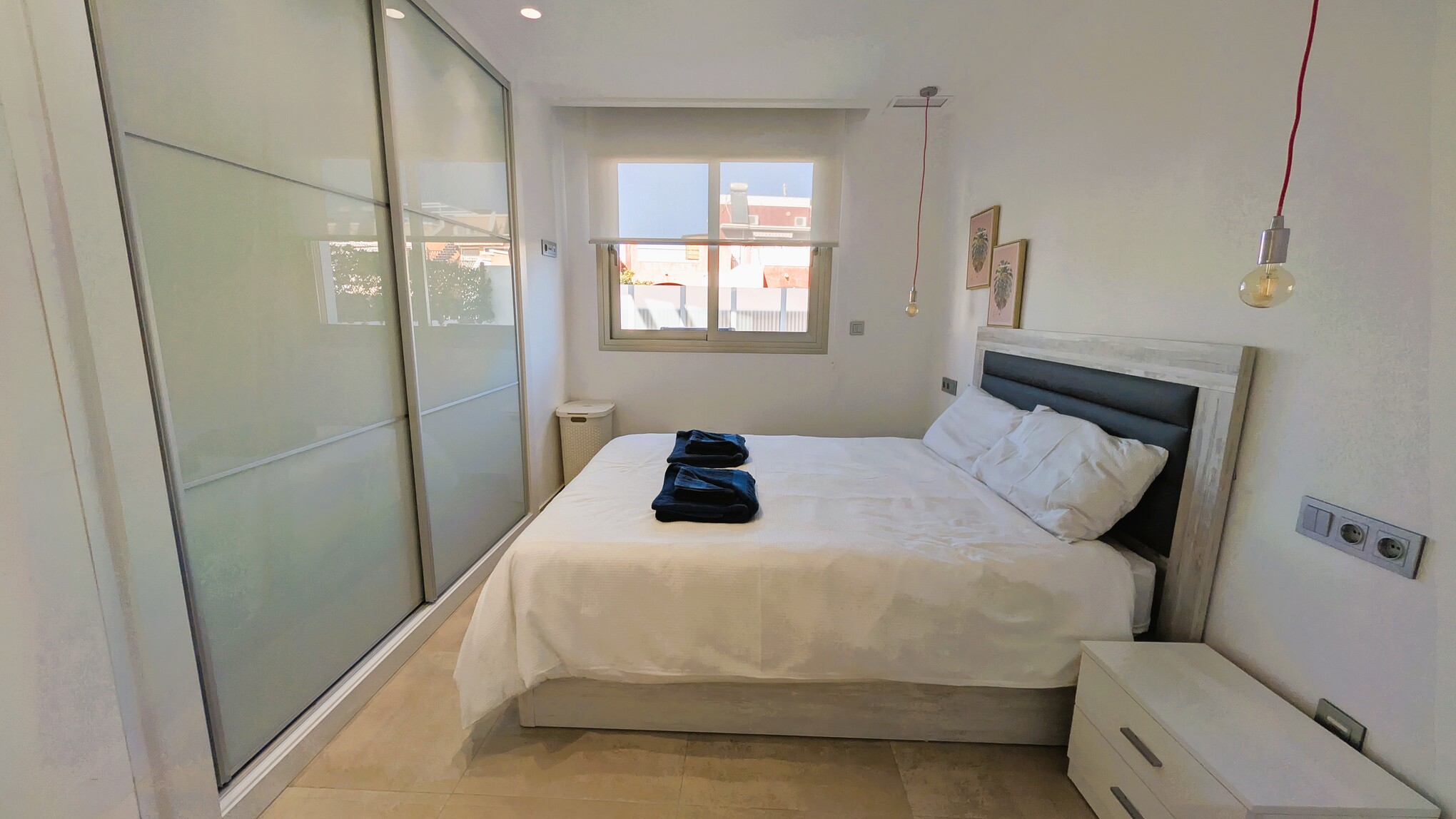 Sold - Sold! 3 Bedroom 4 Bathroom Villa in Villamartin - Pau 26, Villamartin, Alicante, Spain - Alicante