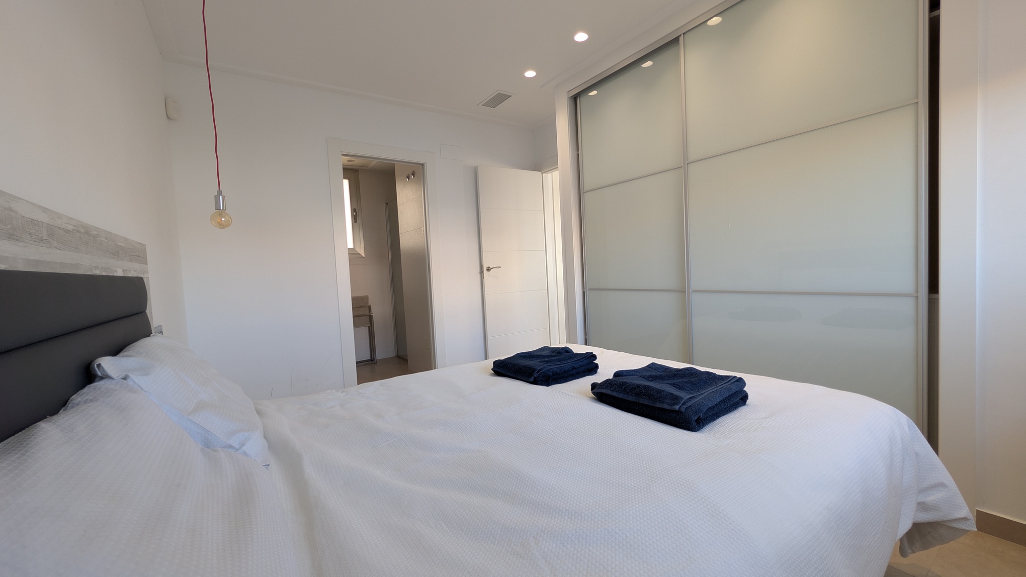 Sold - Sold! 3 Bedroom 4 Bathroom Villa in Villamartin - Pau 26, Villamartin, Alicante, Spain - Alicante