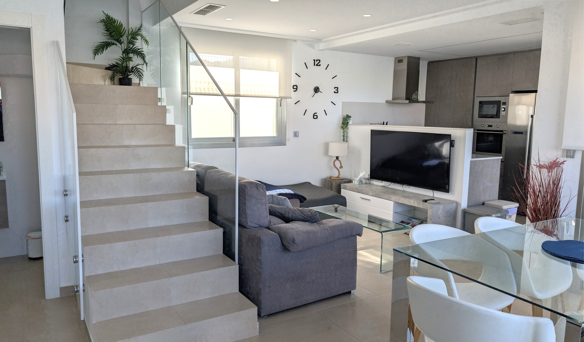 Sold - Sold! 3 Bedroom 4 Bathroom Villa in Villamartin - Pau 26, Villamartin, Alicante, Spain - Alicante