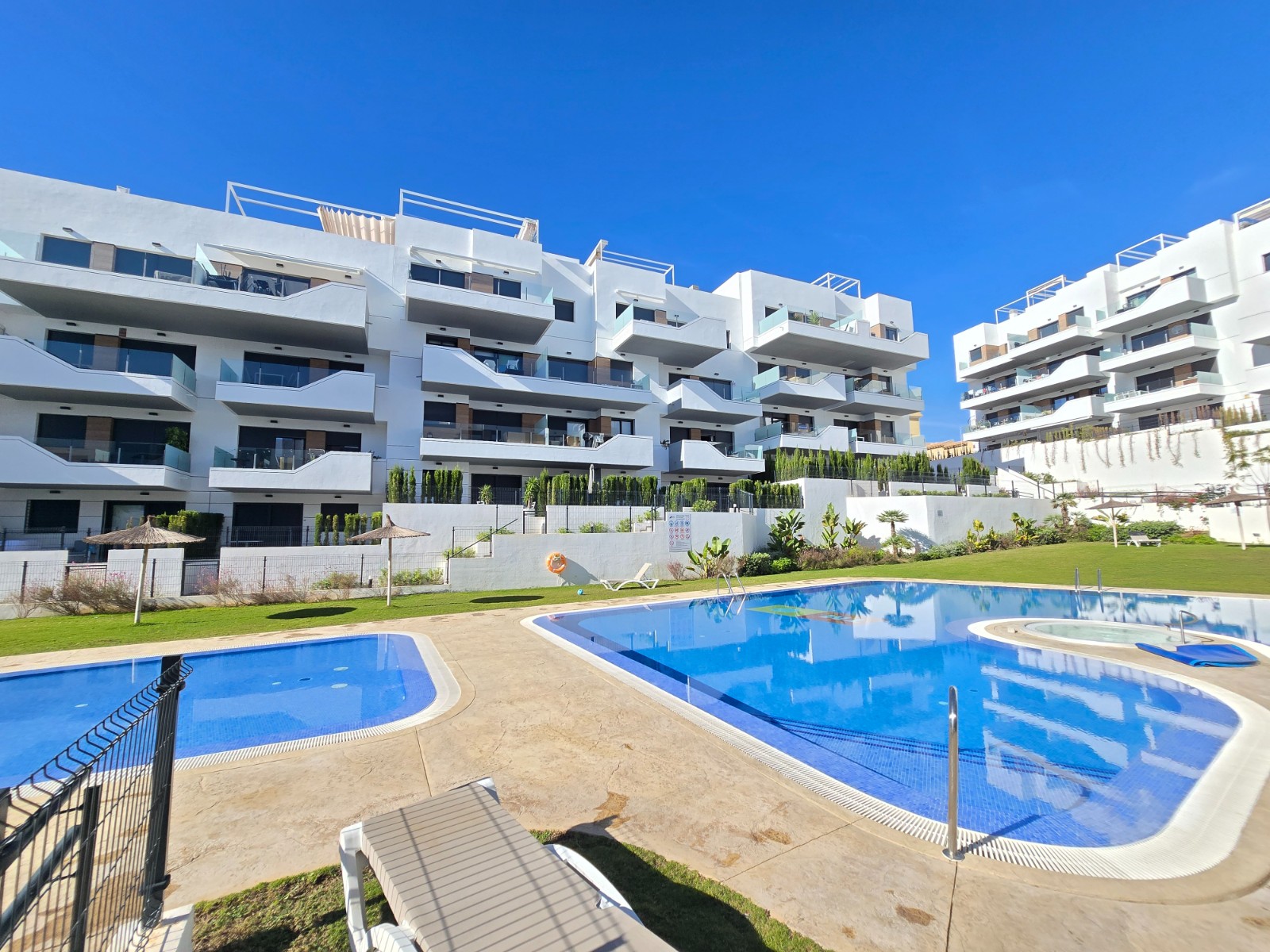 For sale - 2 Bedroom 2 Bathroom Apartment in Orihuela Costa - Costa Blanca  - Alicante