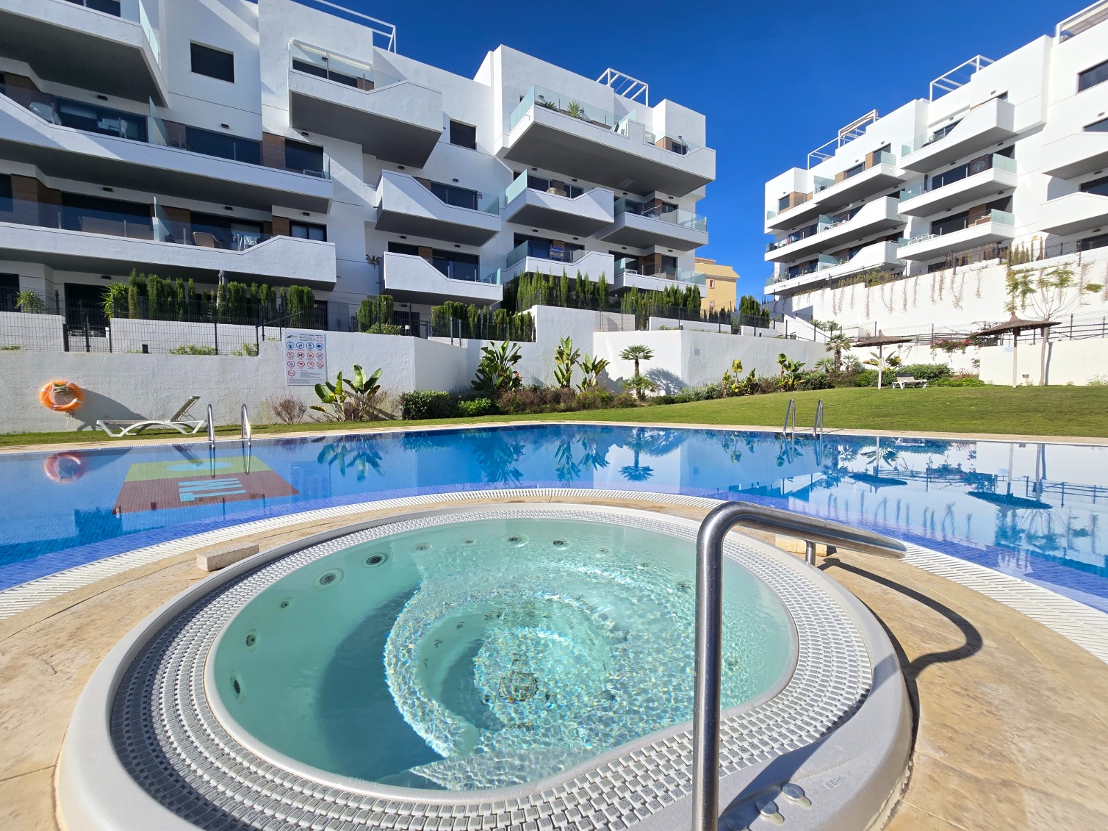 For sale - 2 Bedroom 2 Bathroom Apartment in Orihuela Costa - Costa Blanca  - Alicante