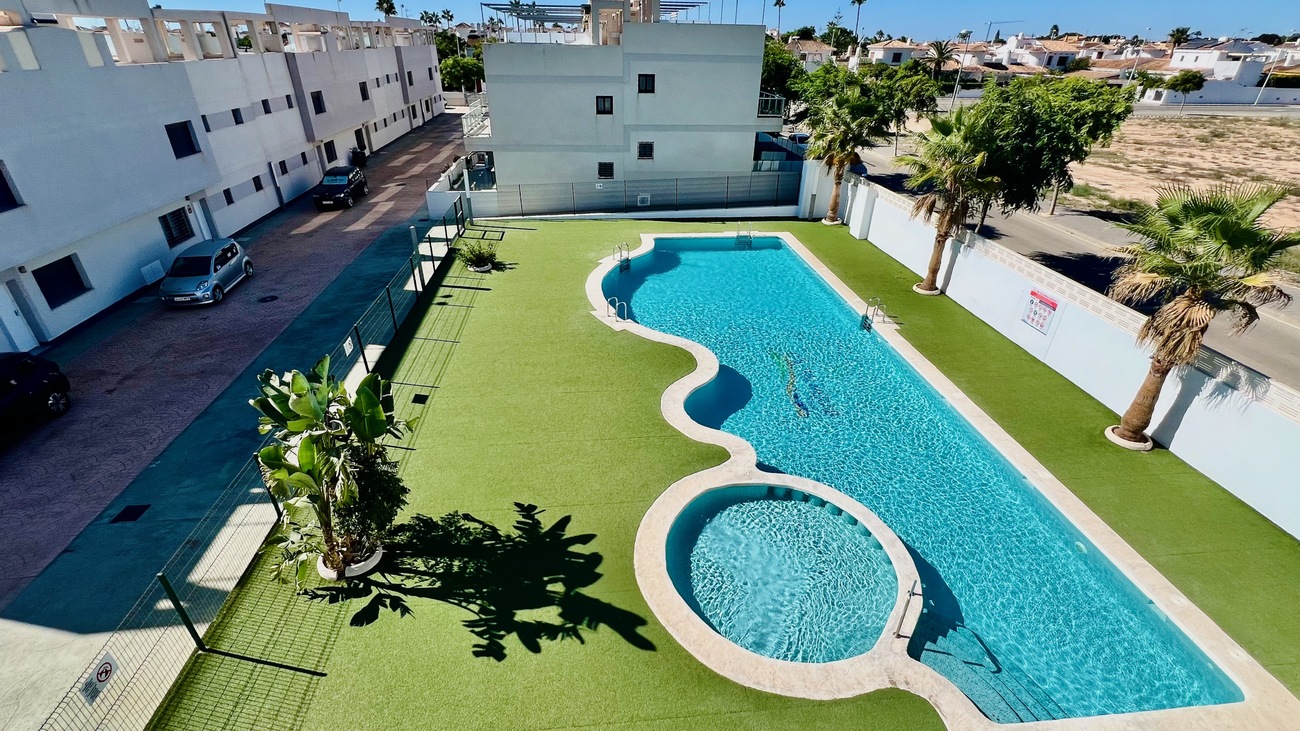 For sale - 2 Bedroom 2 Bathroom Penthouse Penthouse in Mil Palmeras - Costa Blanca  - Alicante