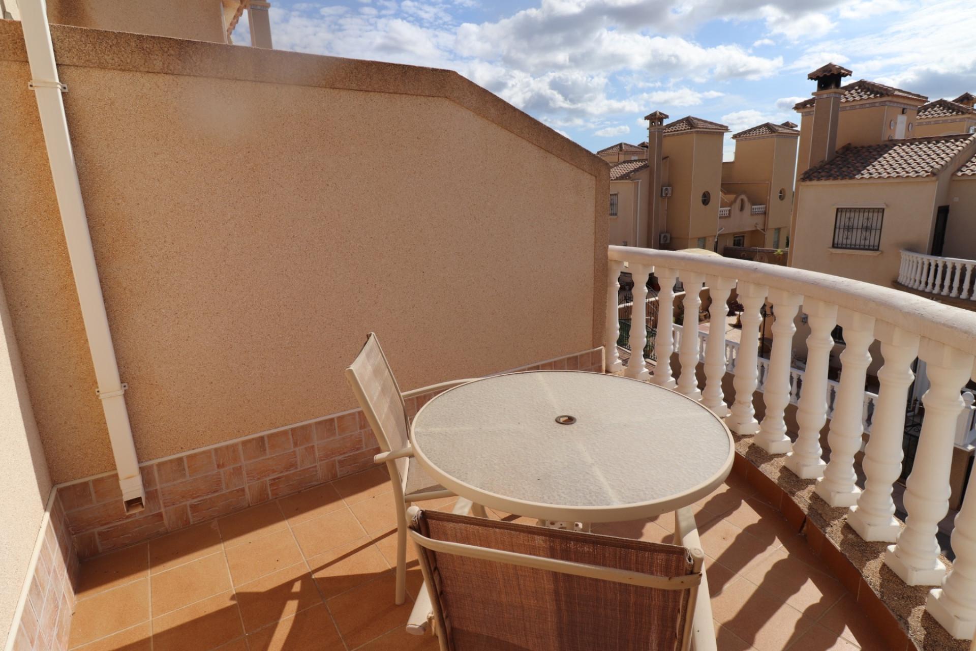 For sale - 3 Bedroom 2 Bathroom Villa in Villamartin - Costa Blanca  - Alicante