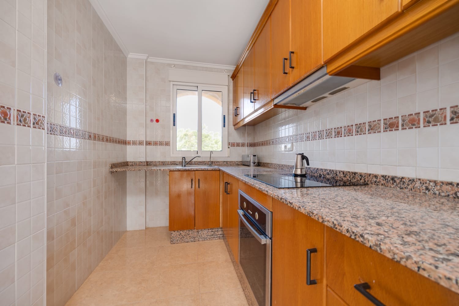 For sale - 3 Bedroom 2 Bathroom Apartment in Jacarilla - Jacarilla  - Alicante