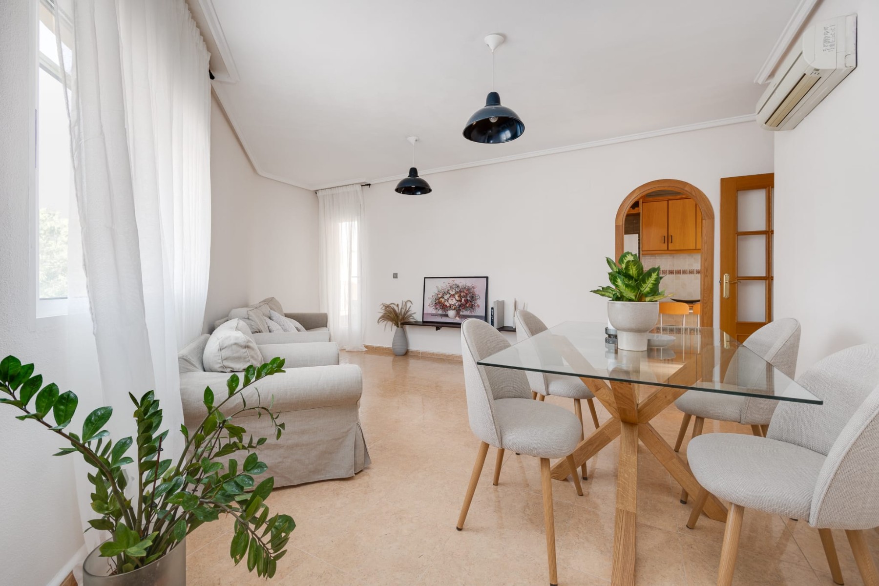 For sale - 3 Bedroom 2 Bathroom Apartment in Jacarilla - Jacarilla  - Alicante