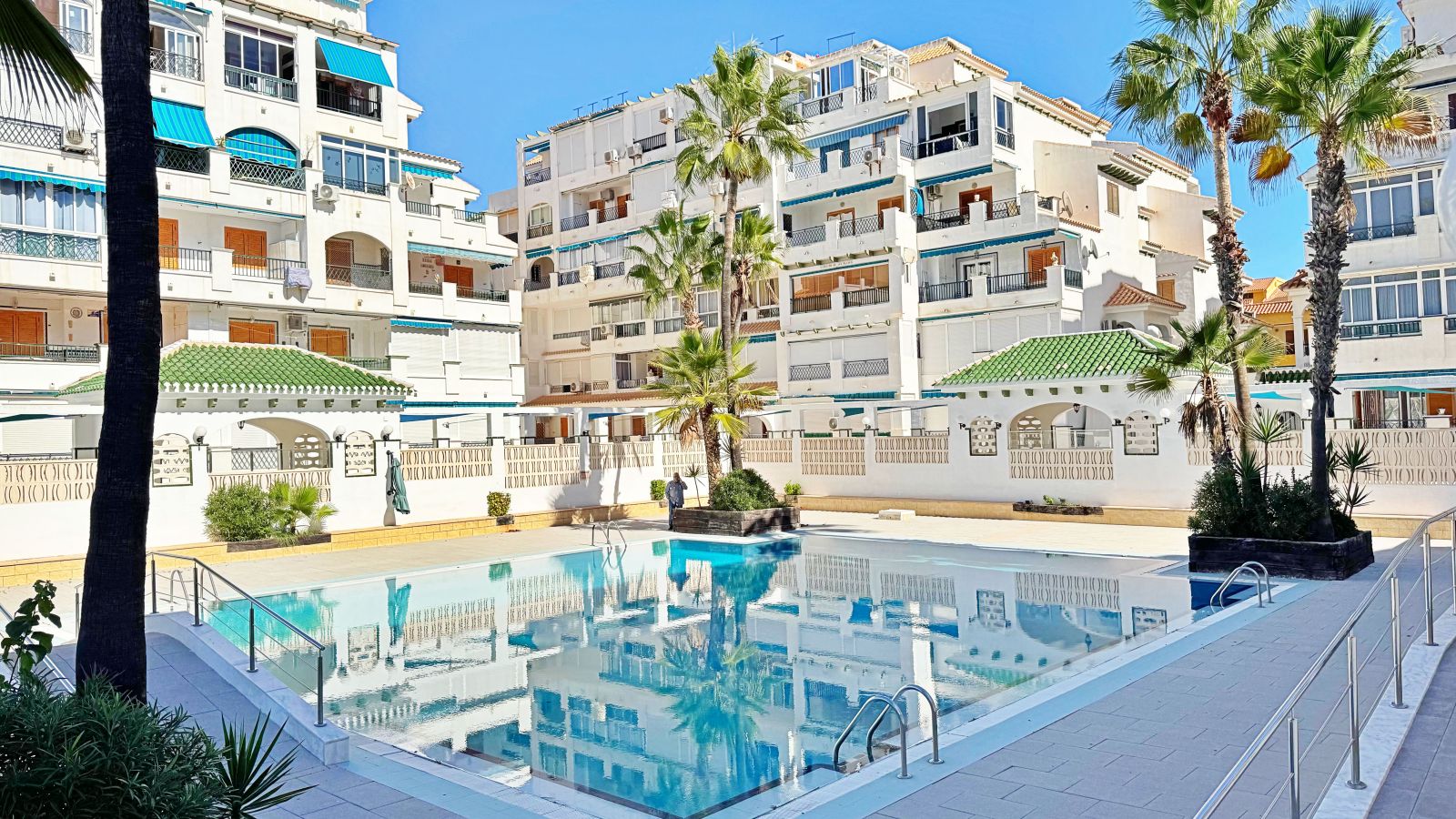 For sale - 1 Bedroom 1 Bathroom Apartment in La Mata - La Mata  - Alicante
