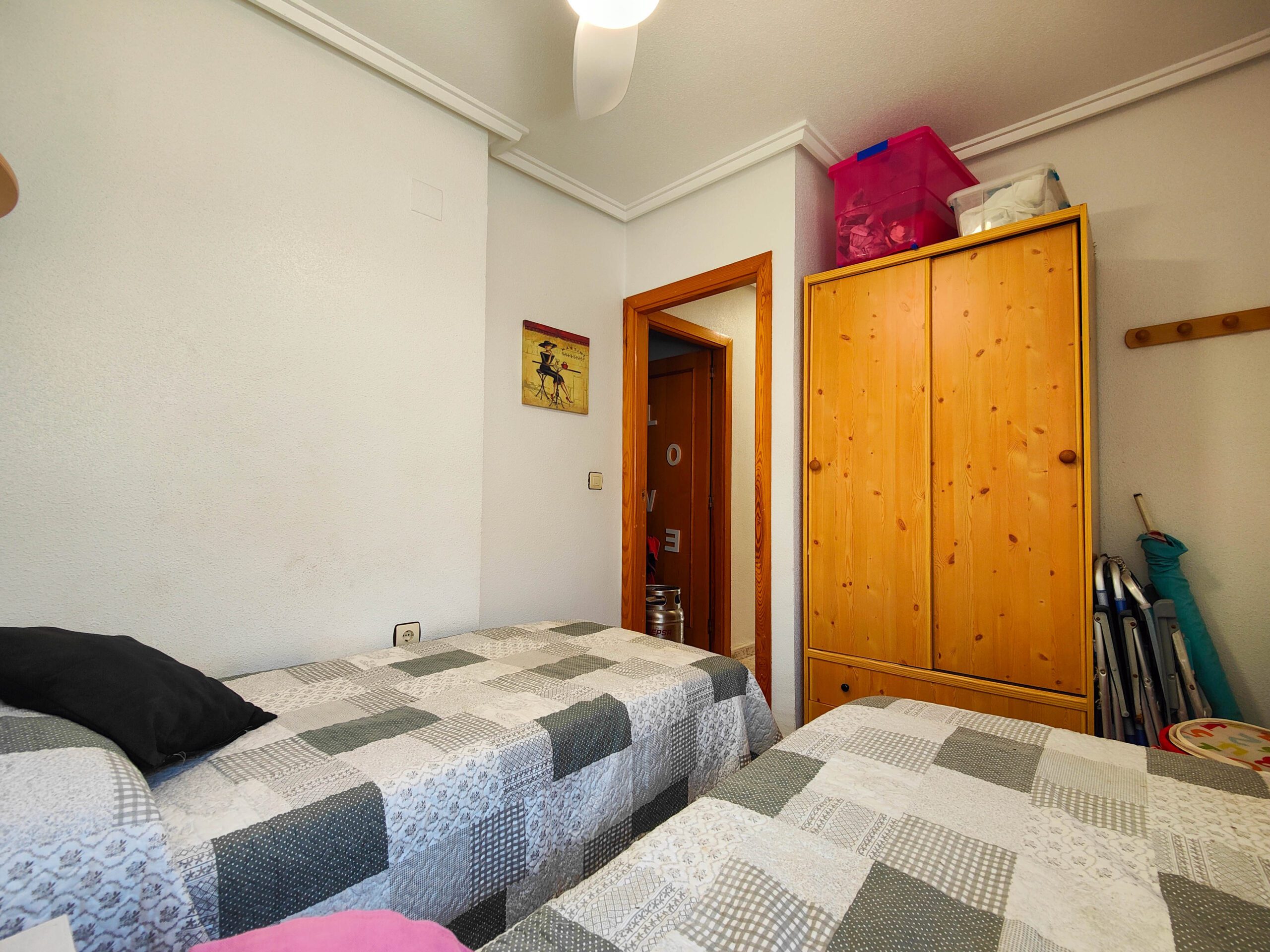 For sale - 3 Bedroom 1 Bathroom Bungalow in Torrevieja -  Urb. Parque de las Naciones - Alicante
