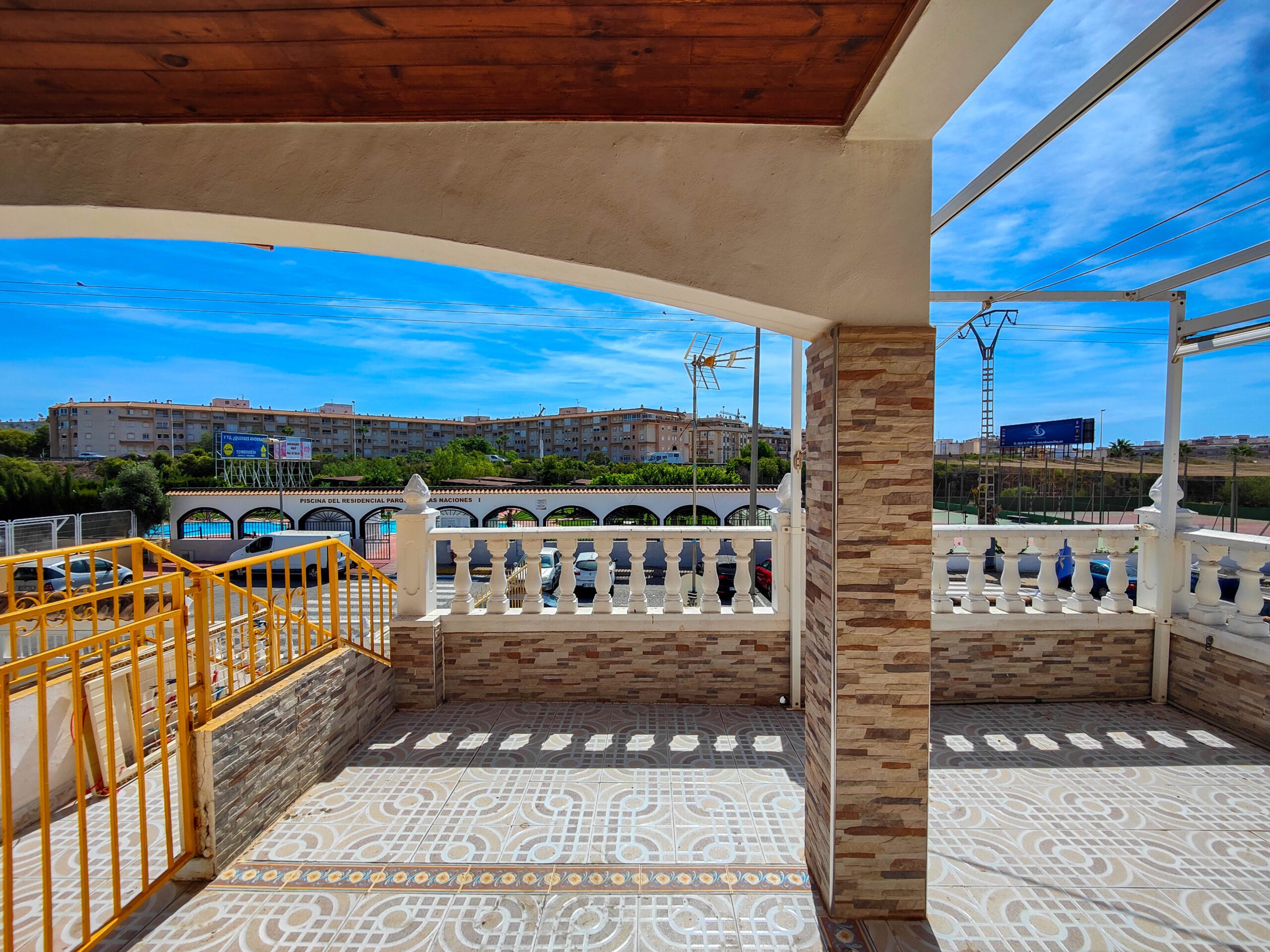 For sale - 3 Bedroom 1 Bathroom Bungalow in Torrevieja -  Urb. Parque de las Naciones - Alicante