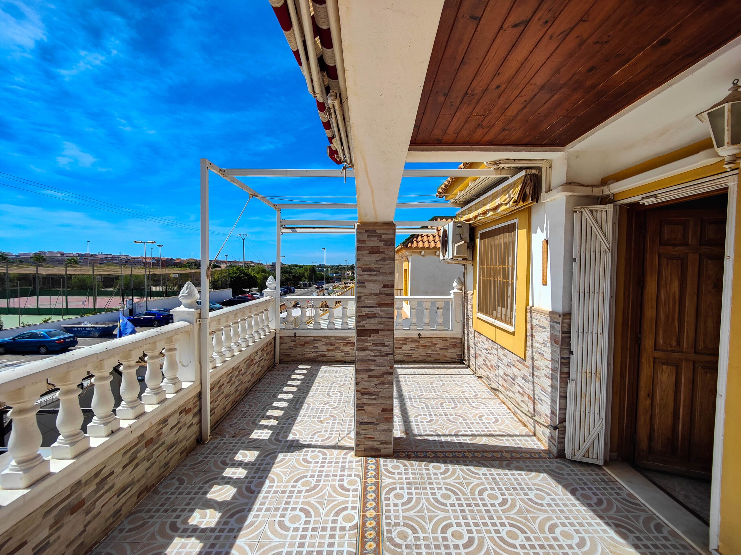 For sale - 3 Bedroom 1 Bathroom Bungalow in Torrevieja -  Urb. Parque de las Naciones - Alicante