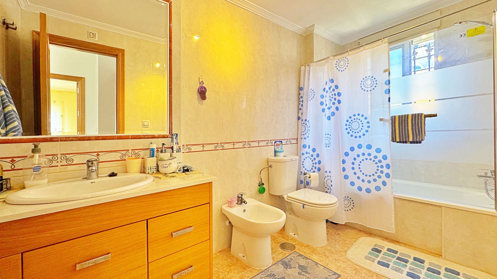 For sale - 3 Bedroom 2 Bathroom Townhouse in VILLAMARTIN - Villamartin  - Alicante